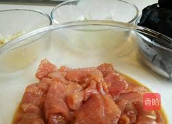 木耳肉片的做法图解2