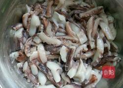 爆炒酸辣鱿鱼丝的做法图解1