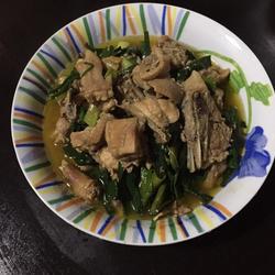 老鸡焖排骨的做法[图]