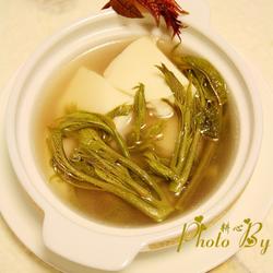 椿芽豆腐汤的做法[图]