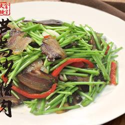 芦蒿炒腊肉的做法[图]