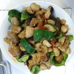 板栗炒双菇的做法[图]