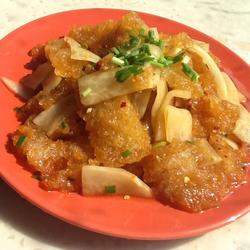 凉拌炸肉皮的做法[图]
