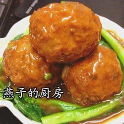 红烧狮子头的做法[图]