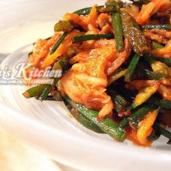 泡菜炒什锦的做法[图]