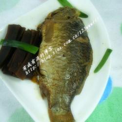 酥鲫鱼的做法[图]