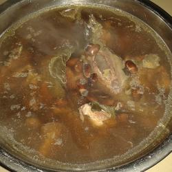 黑豆煲塘虱的做法[图]
