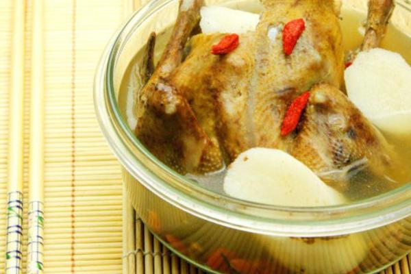 山药鸽子汤
