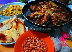 铁锅焖鲤鱼的做法图解4