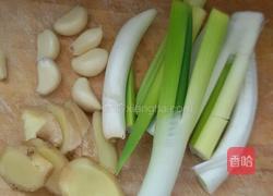 茶树菇炖柴鸡的做法图解5