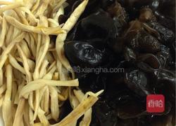 三鲜烤麸的做法图解2