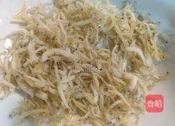 吻仔鱼海苔饭团的做法图解3