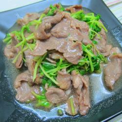 豆苗炒羊肉的做法[图]
