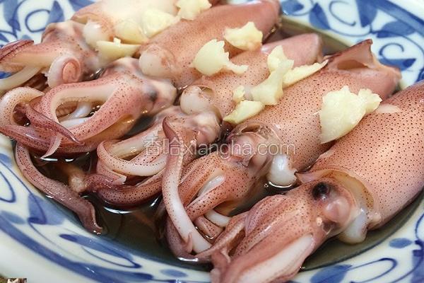 清蒸墨鱼