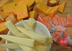 鲑鱼南瓜烤盘料理的做法图解1