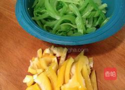 芥菜甜椒炒虾仁的做法图解1