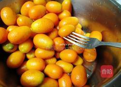 金枣蜜饯的做法图解1