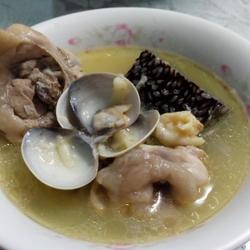蒜香蛤仔米血鸡汤的做法[图]