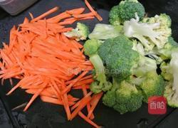 清炒花椰菜的做法图解1