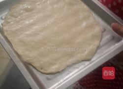 意式鱼肠比萨的做法图解2