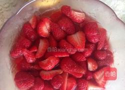 草莓果酱的做法图解2