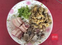 海鲜粥的做法图解1