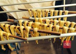 喷香辣条的做法图解2