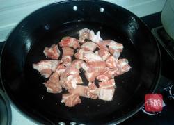 高压锅排骨汤的做法图解1