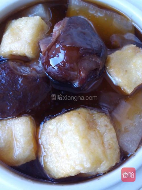 煲好的汤很美味哟！