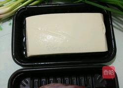 瘦肉焖豆腐的做法图解1