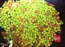 豌豆焖饭的做法图解4
