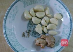 清炖整只鸡的做法图解2