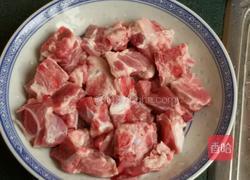 黄花菜蒸排骨的做法图解2