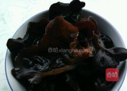 黄瓜炒木耳的做法图解1