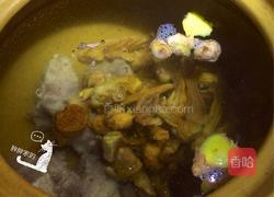 茸翅骨丸的做法图解3