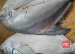 干烧平鱼的做法图解1