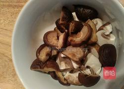 香菇豆腐的做法图解2