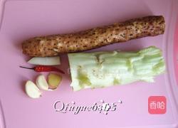 清炒山药莴笋的做法图解1