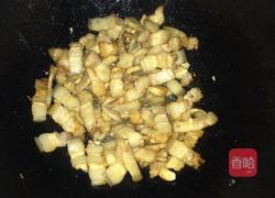 五花腩肉炒青椒的做法图解2