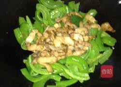 五花腩肉炒青椒的做法图解4