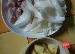 酸甜土豆排骨的做法图解1