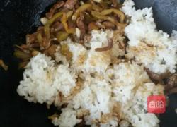 榨菜丝炒米饭，的做法图解4