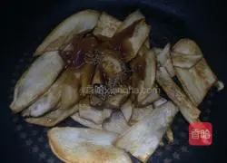 Illustration of how to make pan-fried king oyster mushroom 4