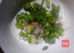 葱花面的做法图解1