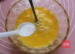 火腿奶酪鸡蛋卷的做法图解3