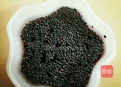 自制黑米茶的做法图解1