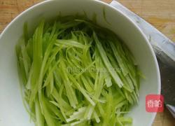 凉拌莴苣的做法图解3