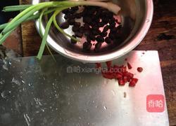 焖鱼的做法图解1