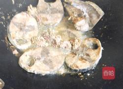 五花肉鱼煲的做法图解4
