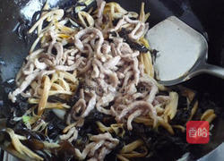 黄花菜木耳炒肉的做法图解9